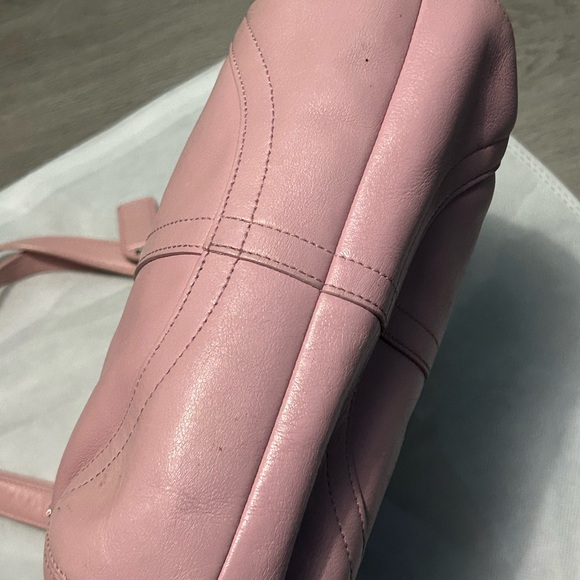 Coach Baby Pink Leather Shoulder Bag - Picture 4 of 15